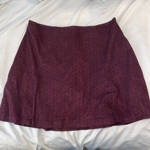 EXPRESS Maroon Faux Suede Mini Skirt – Size 10